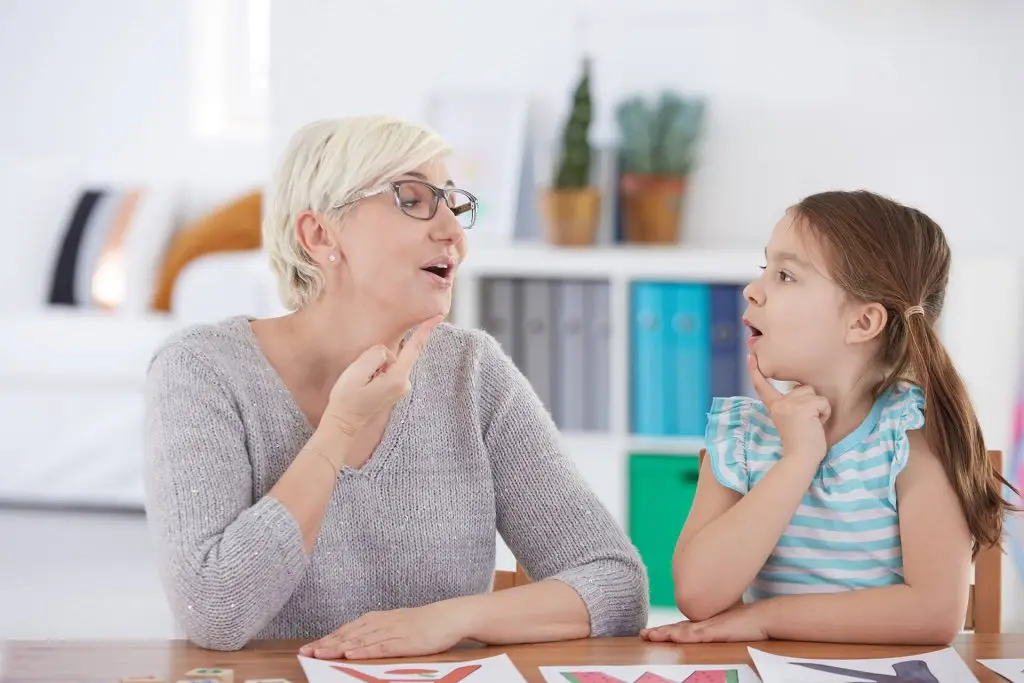 speech therapist